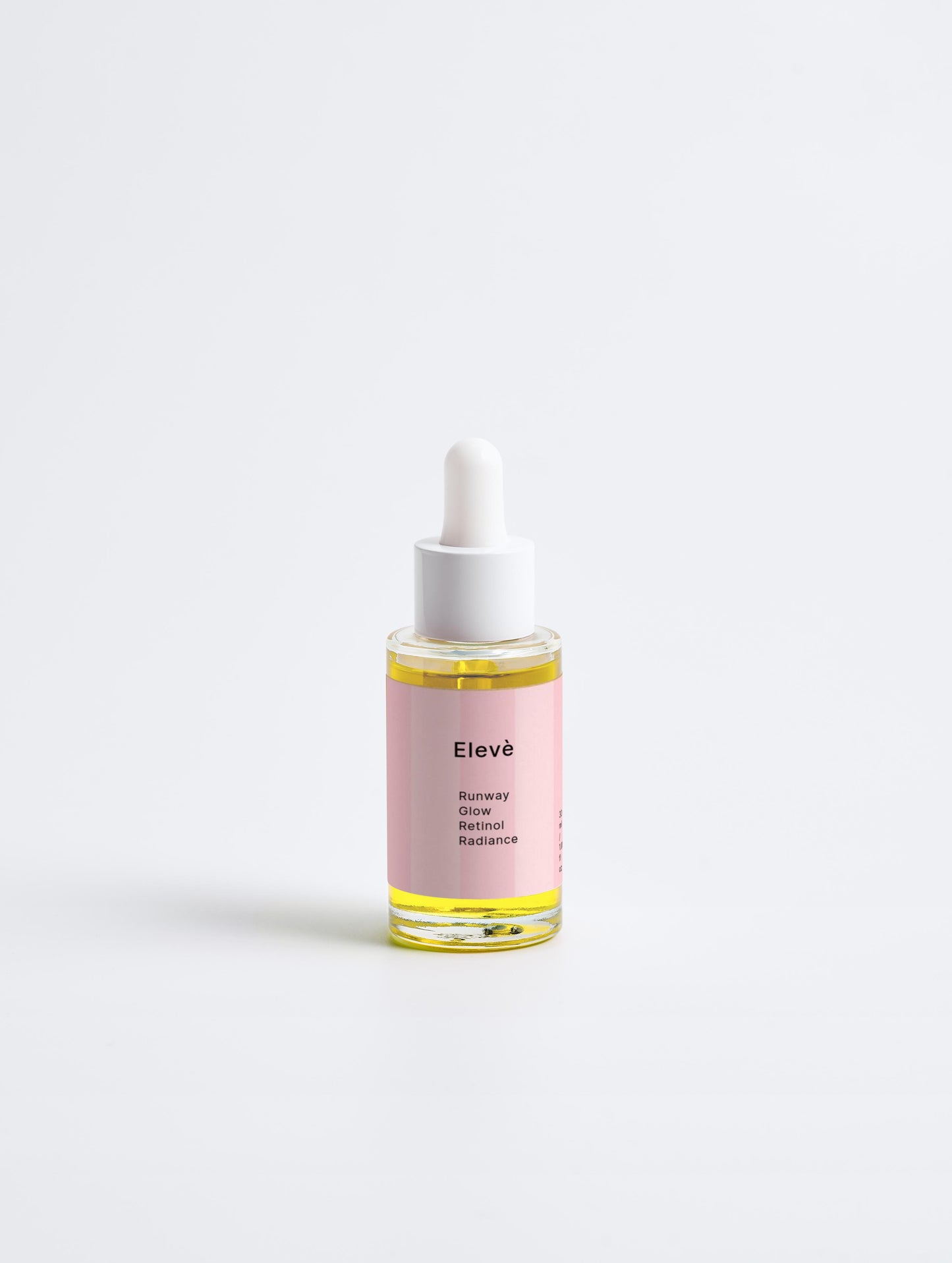 Elevè Runway Glow Retinol Alternative Oil Serum- einzelner Flakon vor weißem Hintergrund. Luxuriöses Anti-Aging-Ölserum mit Bakuchiol und nährenden Bio-Ölen für glattere, strahlendere und revitalisierte Haut.